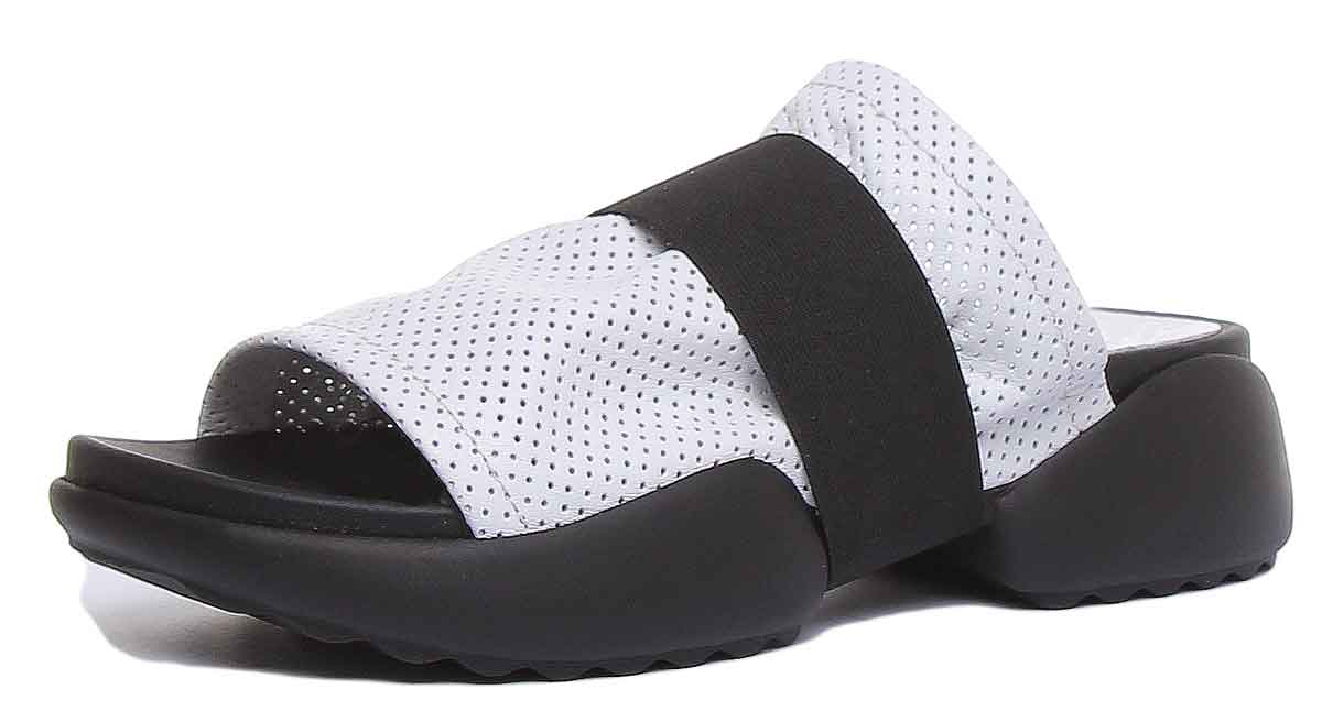 Justin Reece England Poppy In White - Image 6